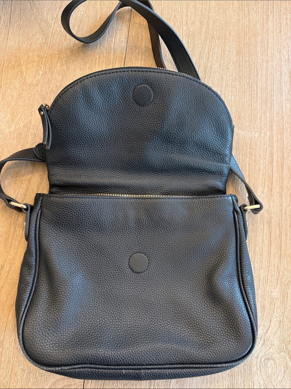 Quince Italian Leather Foldover Crossbody - Picture 4 of 6
